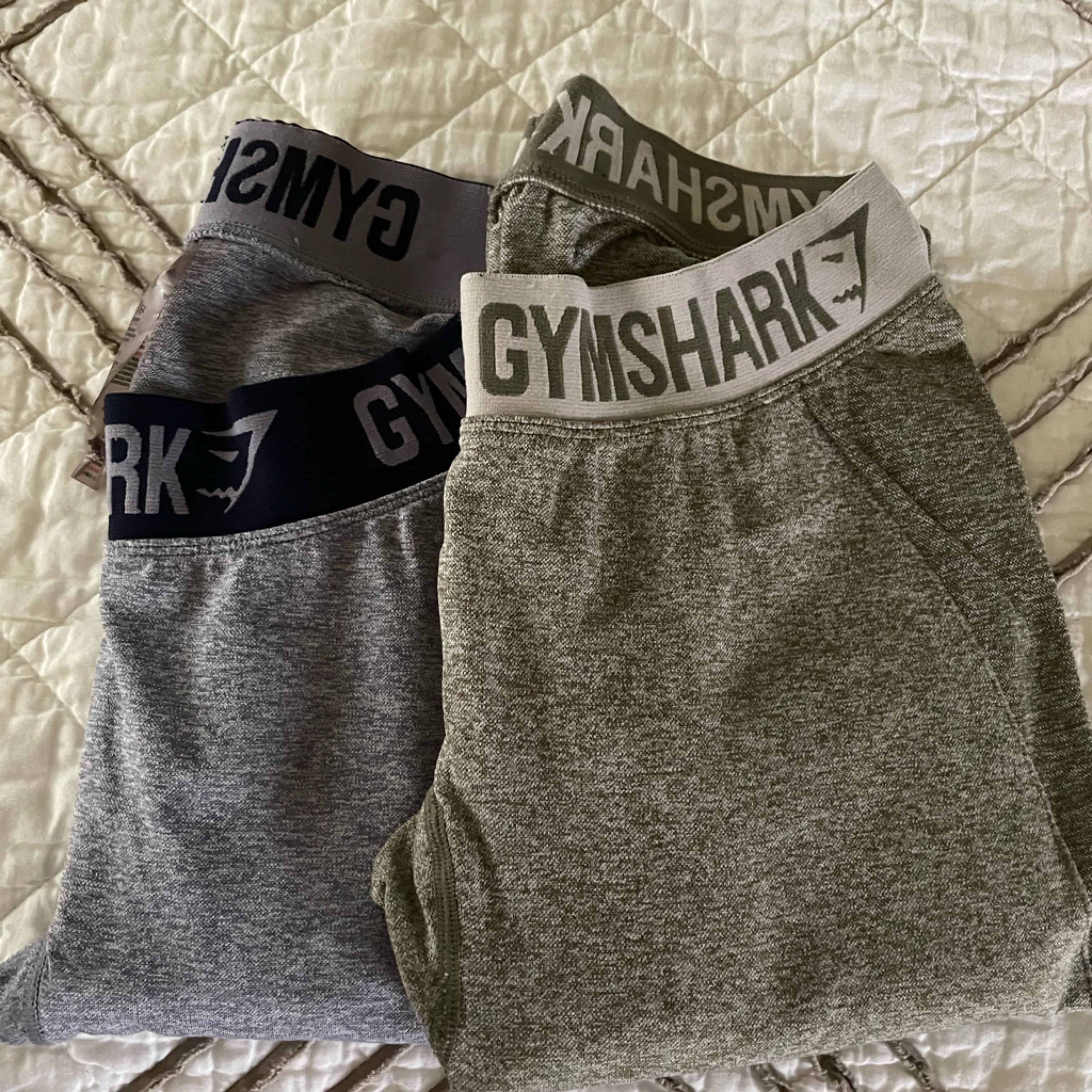 Medium Gym Shark Flex Leggings Medium Gym Shark Flex Leggings